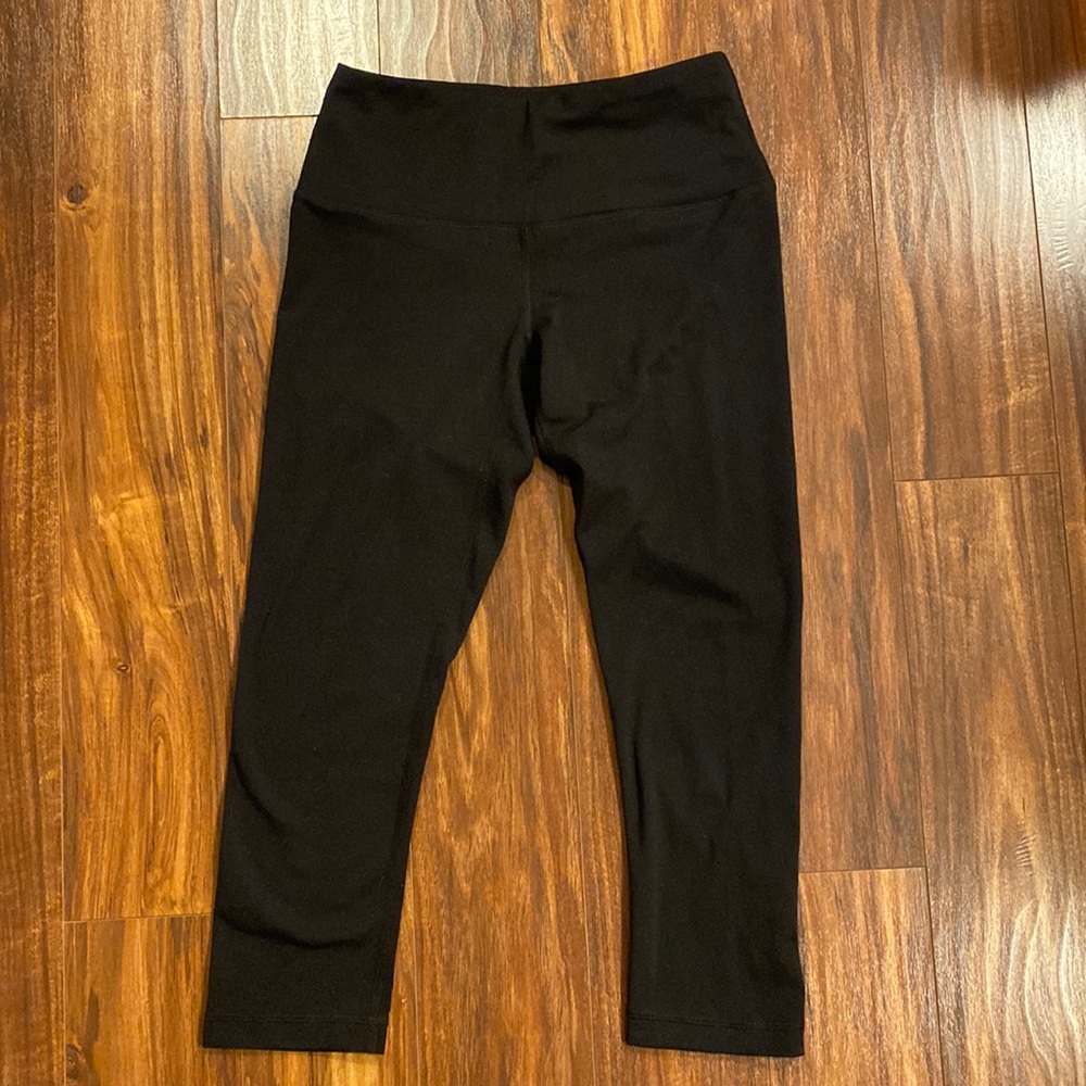 Womens Yogalicious Capri legging Black sz S